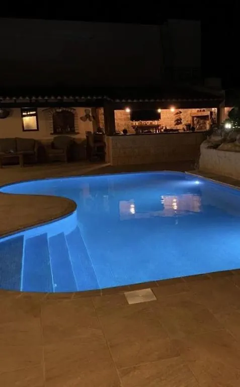 Casa Paraiso: Family-Friendly Villa with Private Pool in Tenerife San Miguel de Abona